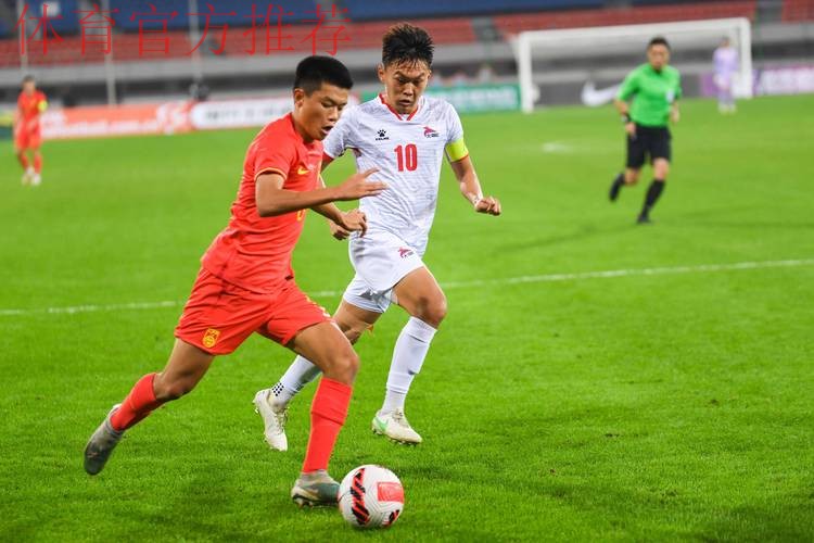 大聚会、大学习、大提升——2018“熊猫杯”国际青少年足球发展研讨会顺利举行