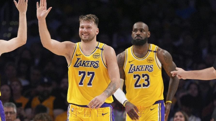詹姆斯30+8+8东契奇30+10 湖人擒鹈鹕取三连胜